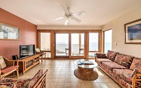 Oceanfront Kailua-Kona Townhome With Pool And Views!